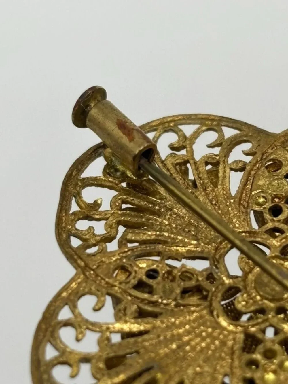 Vintage Czech Filigree Brooch Gold Tone Teardrop Pink Rhinestones Trombone Clasp